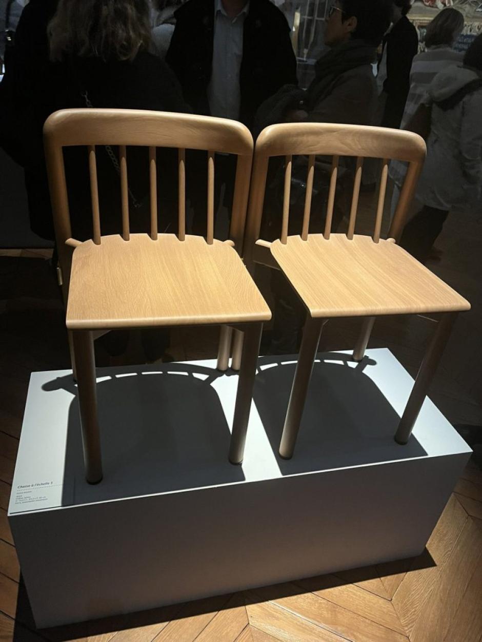 Las "sillas de la discordia" por su parecido, para algunos, con el mobiliario de Ikea