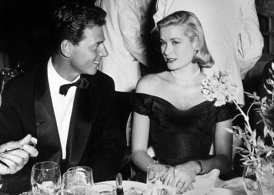 Jean-Pierre Aumont y Grace Kelly en el Festival de Cannes 6 de mayo de 1955