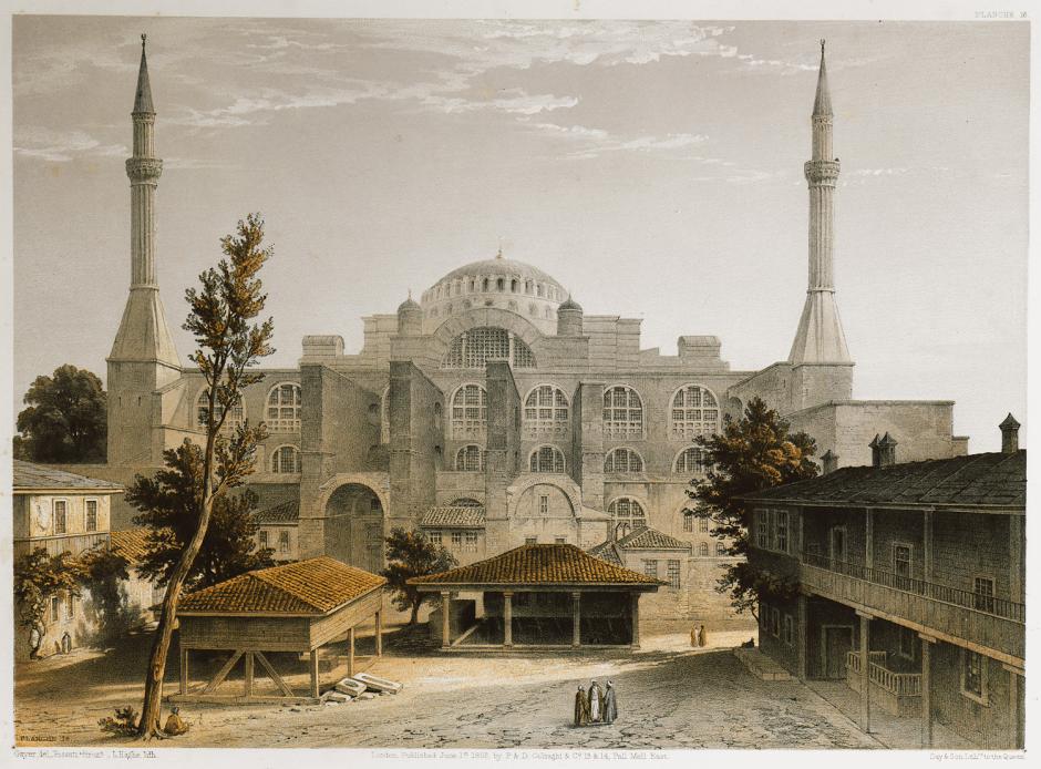 La fachada principal (oeste) de Hagia Sophia vista desde el patio de la madrasa de Mahmud I