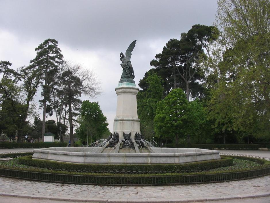 Estatua del Ángel Caído en Madrid