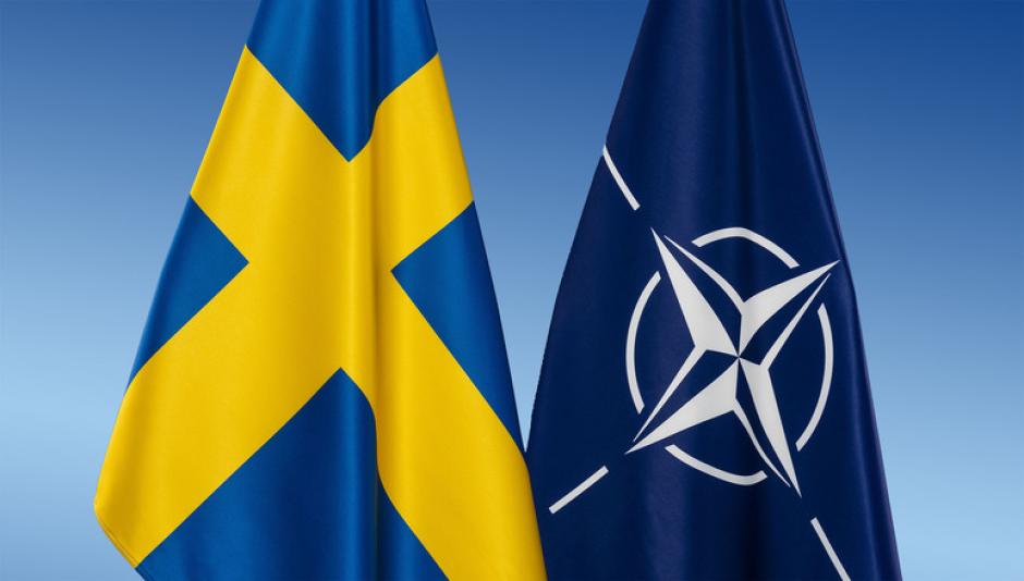 Las banderas de Suecia y de la OTAN