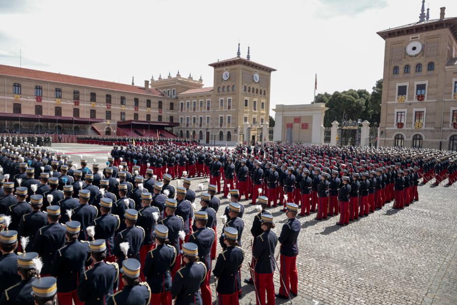 Imagen del patio de armas durante la ceremonia celebrada este sábado en la Academia General Militar de Zaragoza