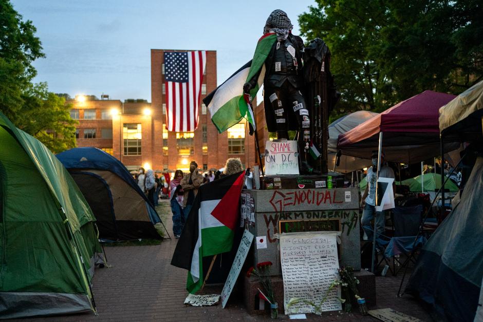 Los manifestantes propalestinos montaron un campamento en el campus de la George Washington University