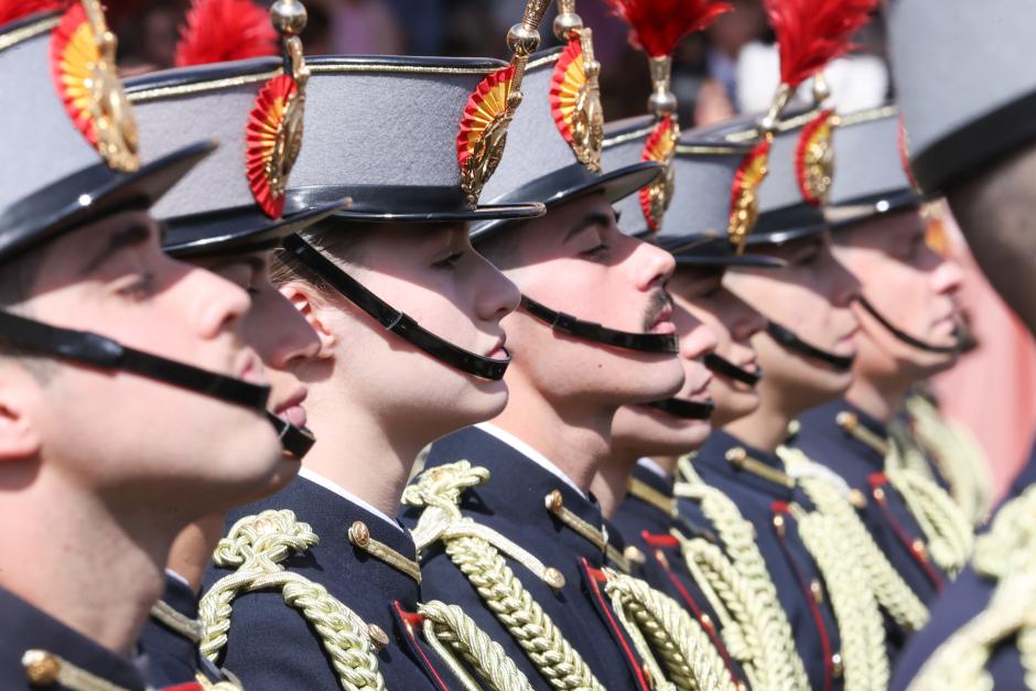 La Heredera de la Corona, con sus compañeros, durante la ceremonia de este sábado en la Academia General Militar de Zaragoza