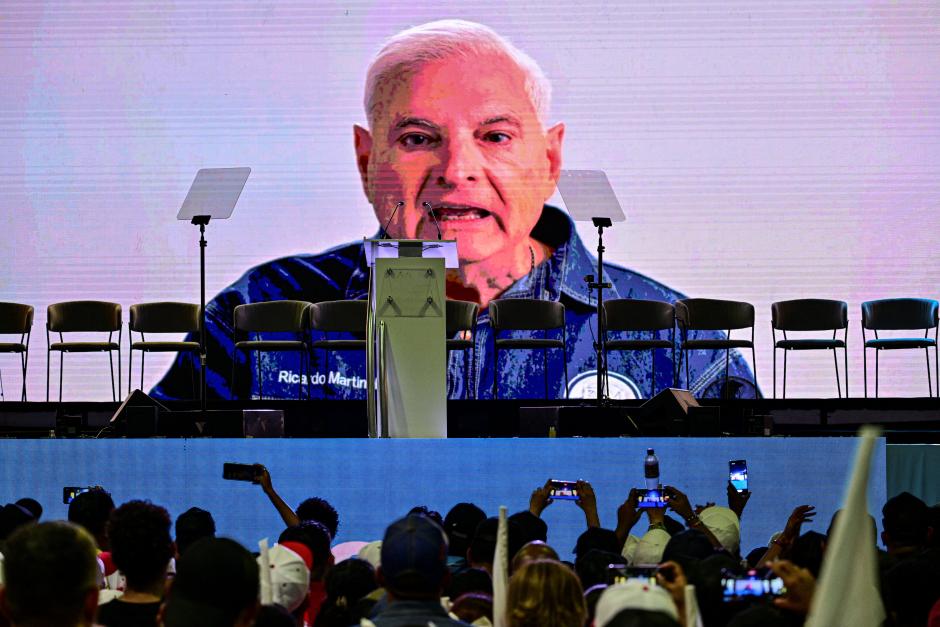 El expresidente de Panamá, Ricardo Martinelli, envía un mensaje de campaña desde la embajada de Nicaragua