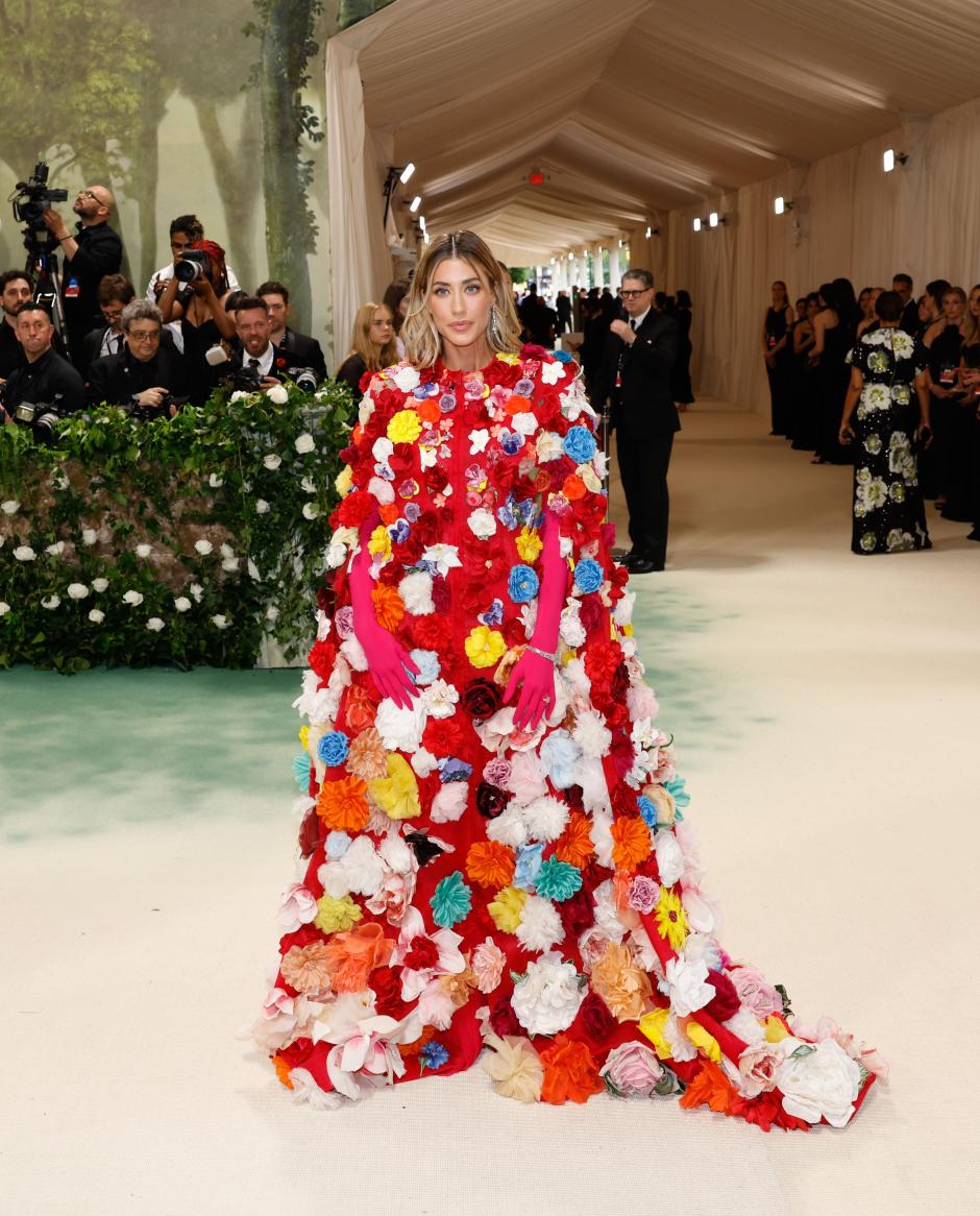 Mandatory Credit: Photo by Matt Baron/Shutterstock (14455511yk)
Camila Cabello
Met Gala. The Metropolitan Museum of Art's Costume Institute Benefit, celebrating the opening of the Sleeping Beauties: Reawakening Fashion exhibition, Arrivals, New York, USA - 06 May 2024 *** Local Caption *** .