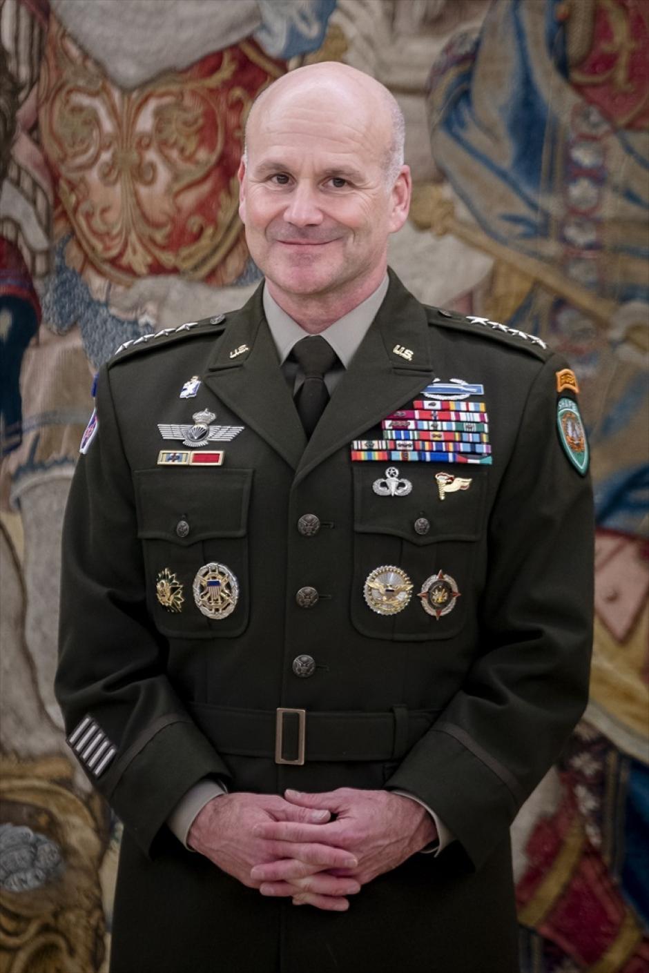 El Comandante del Mando Supremo Aliado en Europa (SACEUR), el General Christopher G. Cavoli
al Palacio de la Zarzuela, a 1 de marzo de 2023, en Madrid (España). Christopher G. Cavoli es general del Ejército de los Estados Unidos y ha viajado a España por cuestiones de trabajo. Cavoli fue nombrado sucesor del general Tod D. Wolters en su doble función de comandante del Mando Europeo de los Estados Unidos y comandante Supremo Aliado en Europa.
01 MARZO 2023;MADRID;REY;PALACIO DE LA ZARZUELA
A. Pérez Meca / Europa Press
(Foto de ARCHIVO)
01/3/2023