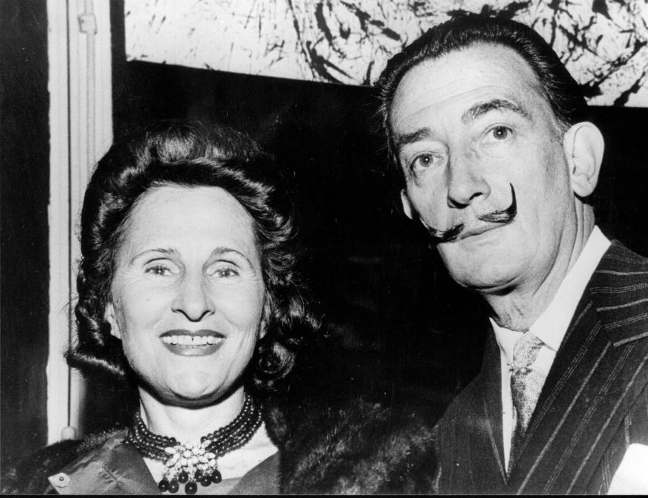 Salvador Dalí y su mujer Gala