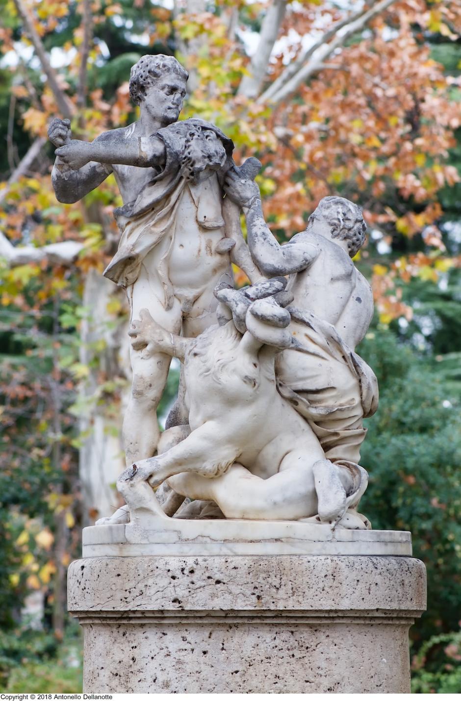 Hércules y la Hidra en El Retiro