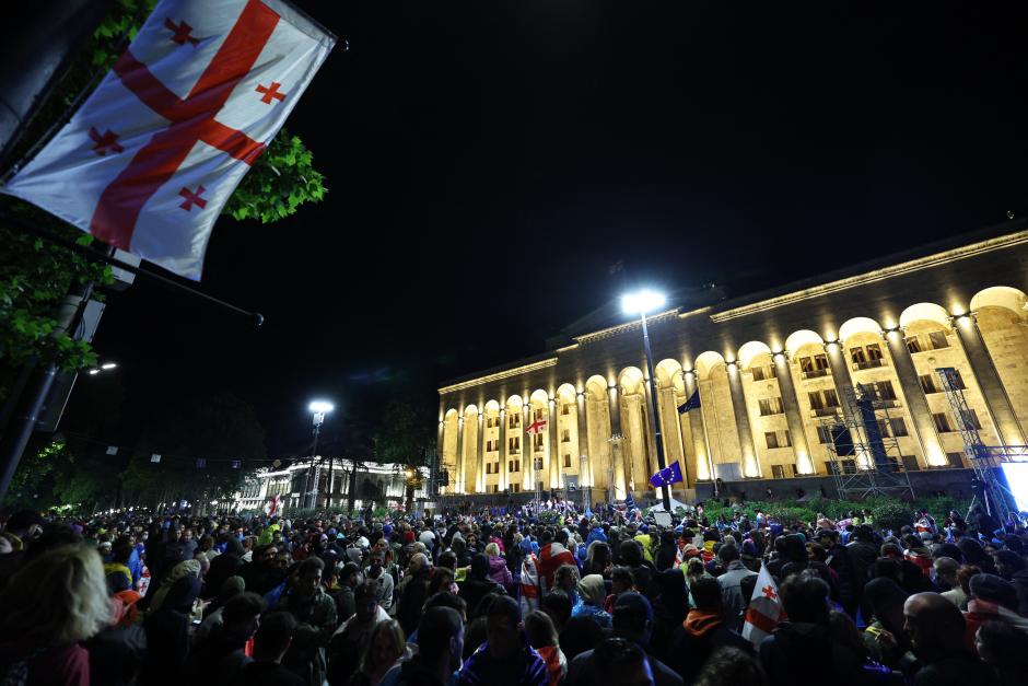 Los manifestantes bloquearon el parlamento georgiano