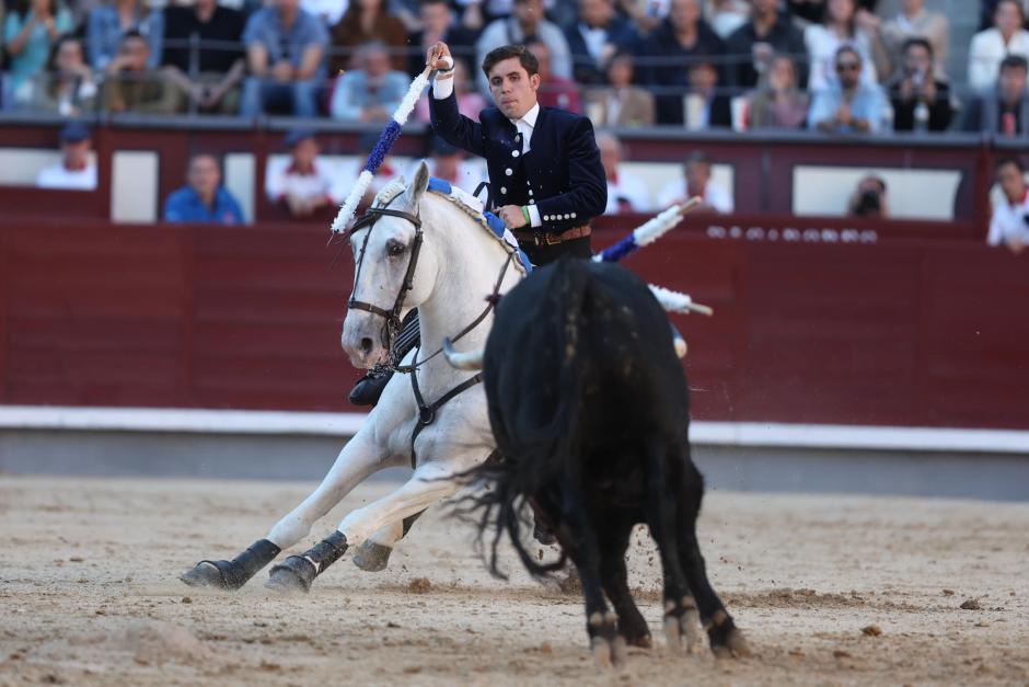 Guillermo Hermoso de Mendoza, en un momento de la corrida de rejones