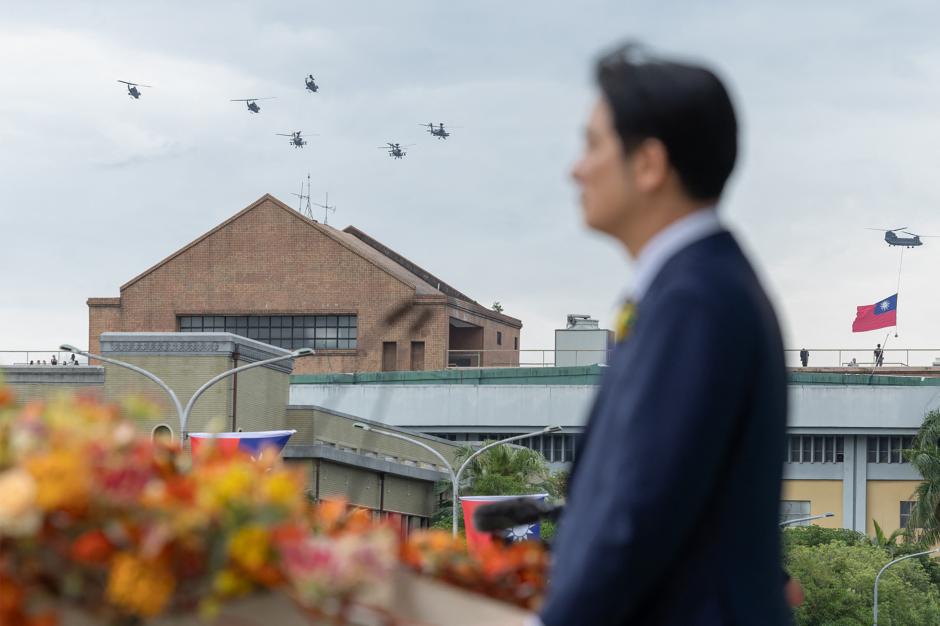 El presidente de Taiwán, William Lai, durante el desfile militar en su toma de posesión