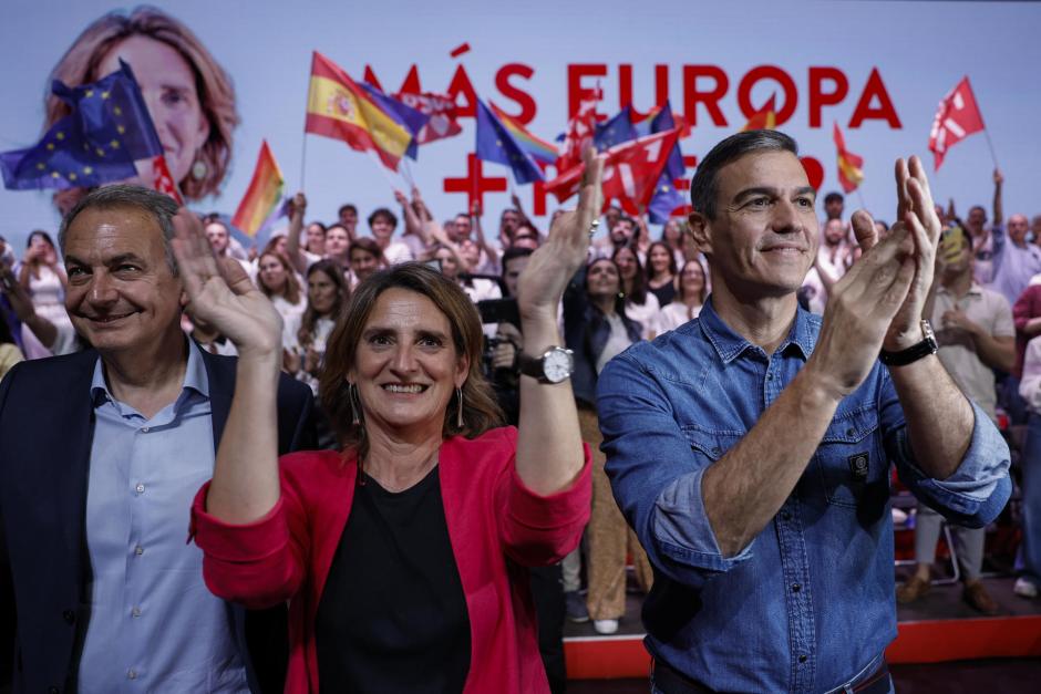 Zapatero, Teresa Ribera y Pedro Sánchez, en el mitin inaugural de la campaña del 9-J del PSOE, en Vaencia