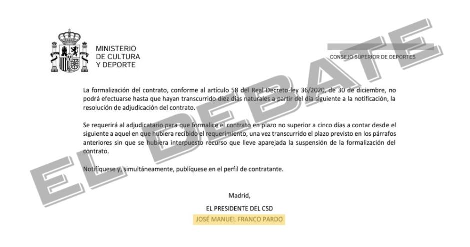 Firma de José Manuel Franco en el contrato al contacto de Begoña Gómez