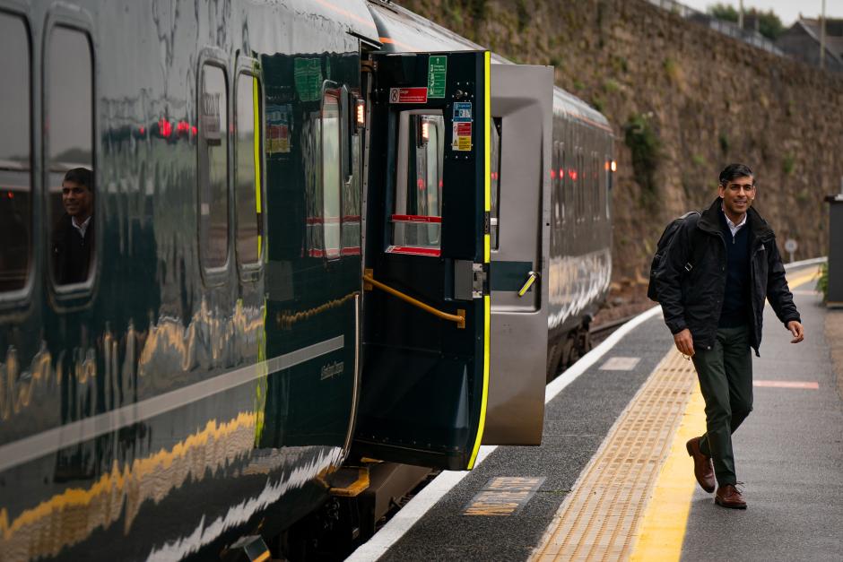 Prime Minister Rishi Sunak arrives at a train station in Cornwall on day 6 of the General Election campaign trail. Picture date: Wednesday May 29, 2024.