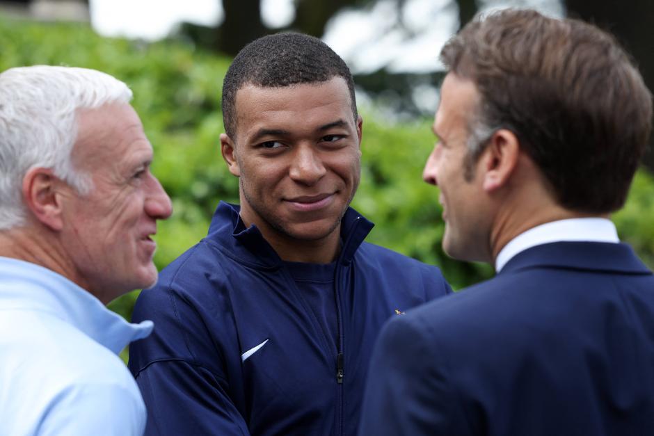 Kylian Mbappé, en su reunión con Macron y Didier Deschamps