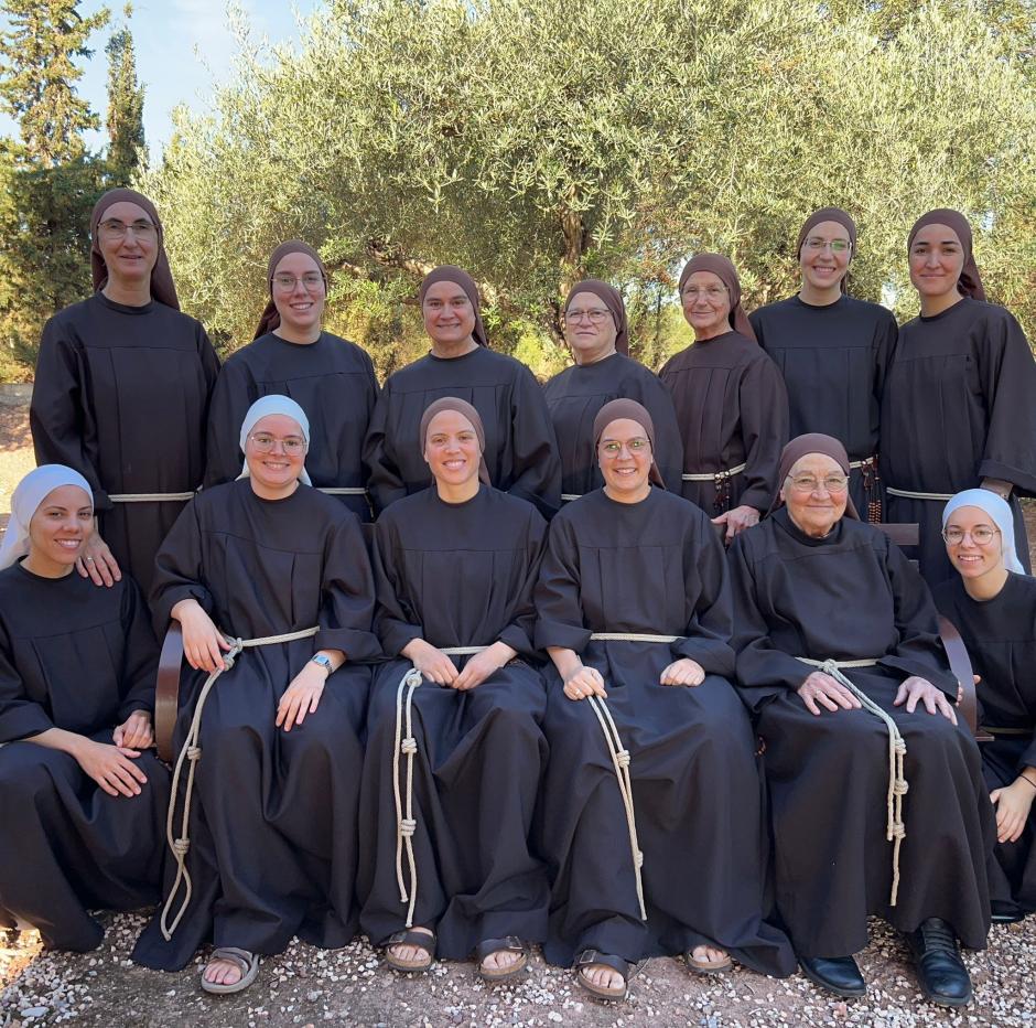 Las Hermanas Pobres de Santa Clara en su convento de Algezares (Murcia)