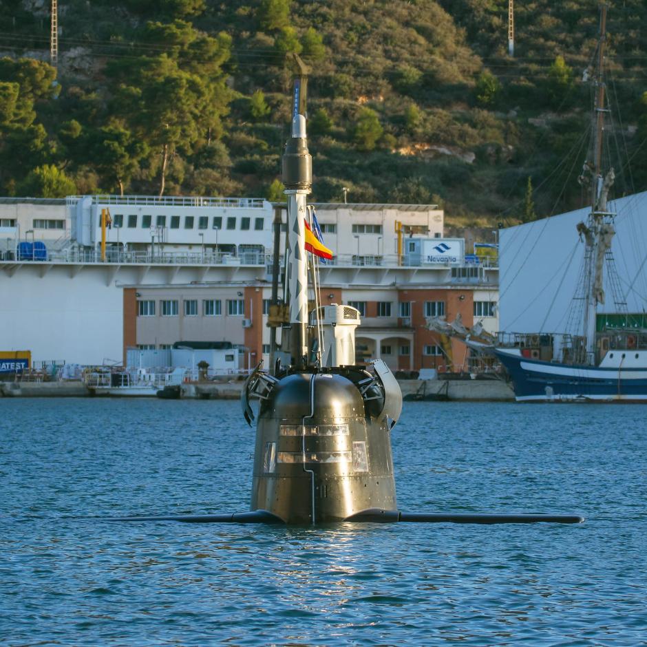 Posada en dársena del S-81 Isaac Peral