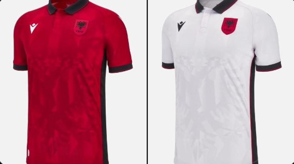 Las camisetas de Albania. Roja la primera equipación y blanca la segunda. Comparten grupo b con España, Italia y Croacia