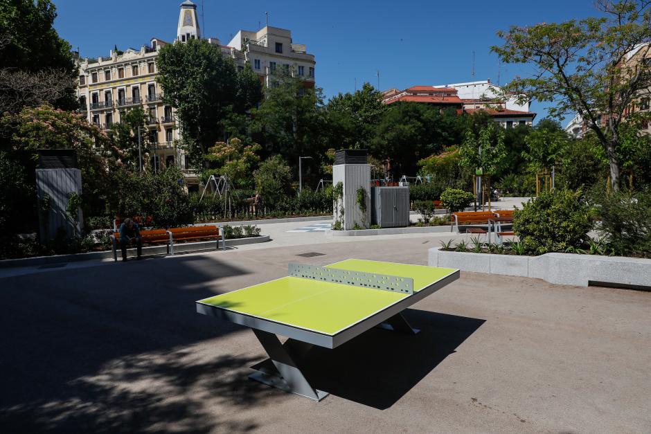 Vistazo de la Plaza de Olavide en Madrid tras la reforma