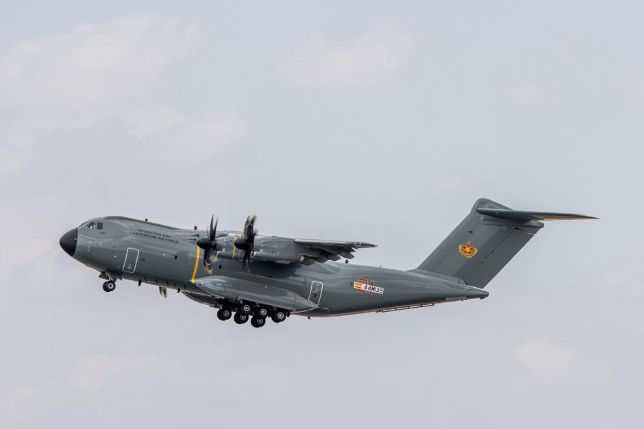 El primer avión A400M para la República de Kazajistán ha realizado su primer vuelo