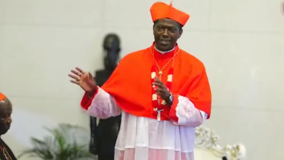 EL cardenal tanzano Protase Rugambwa