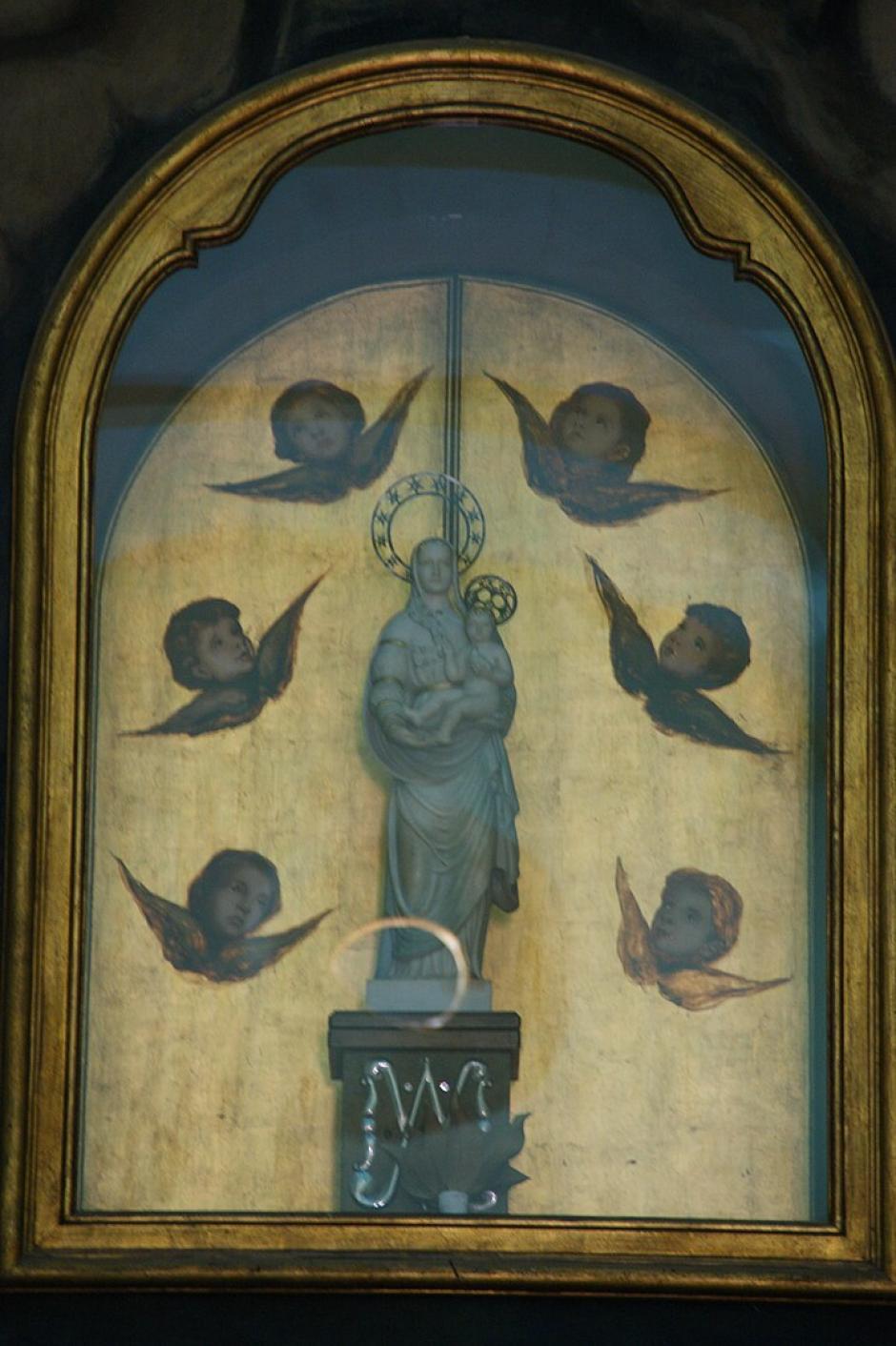 La Virgen del santuario de la Fontcalda