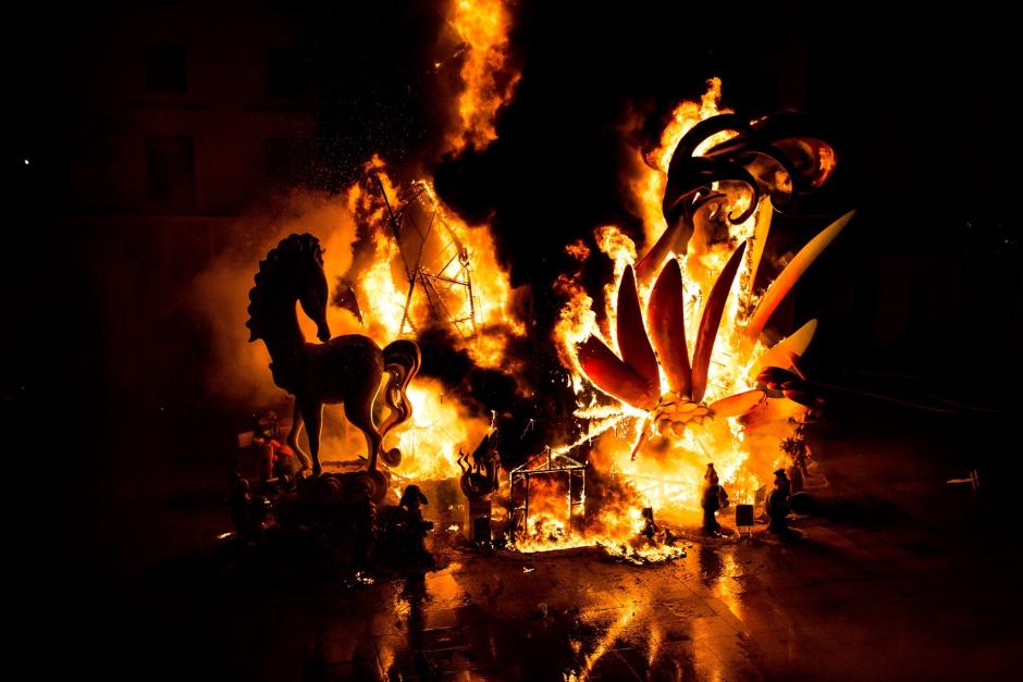 Cremà de las Hogueras de San Juan, a 24 de junio de 2023, en Alicante