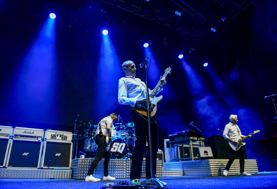 Francis Rossi, líder de Status Quo, se ganó el público madrileño con sus grandes temas
