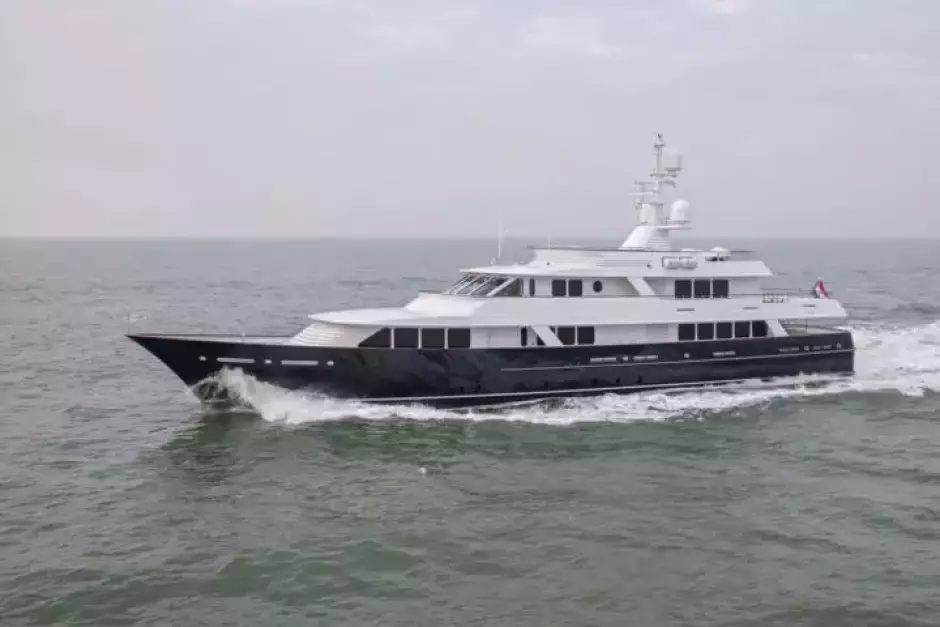 Yatch Valoria