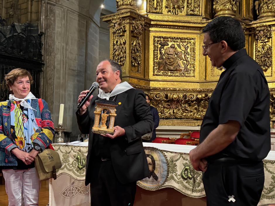 Monseñor Juan Carlos Elizalde se dirige a los que acudieron a la jornada diocesana de final de curso