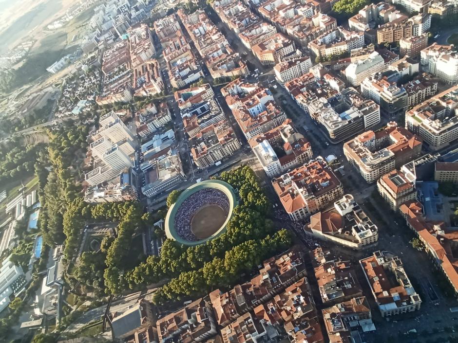 La plaza de toros se encuentra en el Ensanche de la ciudad
