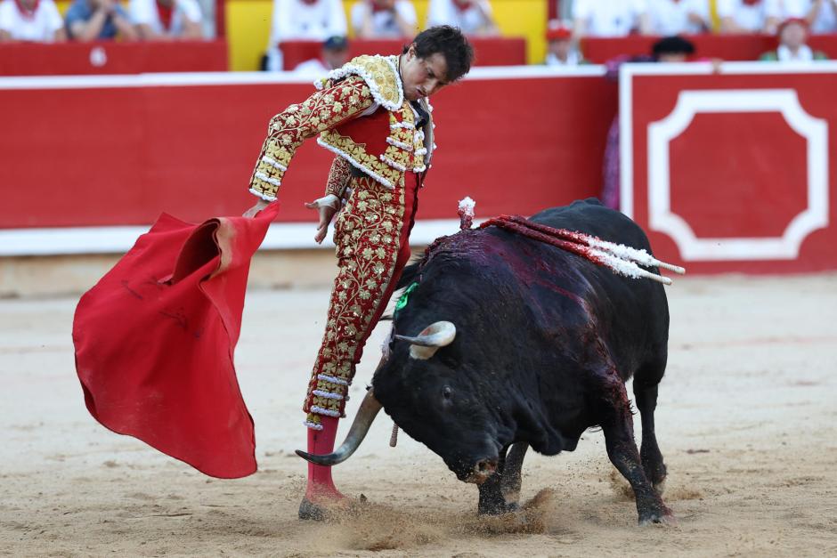 Andrés Roca Rey, con el segundo de su lote