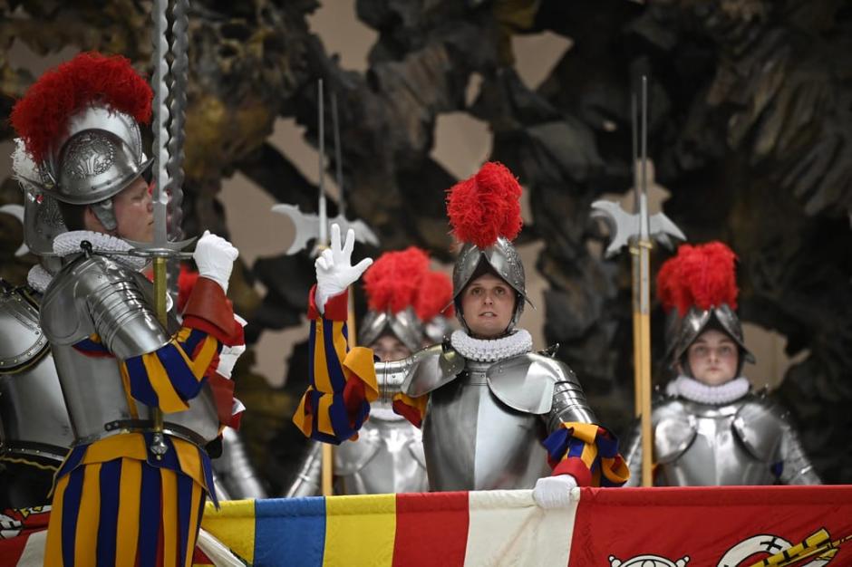 Michel en el momento del juramento de la Guardia Suiza