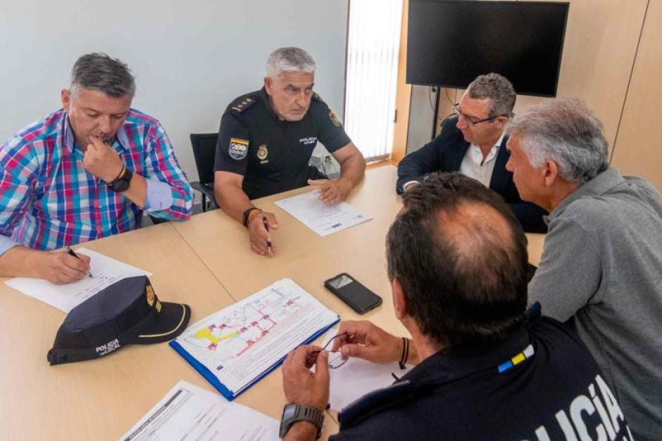 Reunión especial de la Junta Local de Seguridad Ciudadana de Benidorm con motivo de la final de la Eurocopa