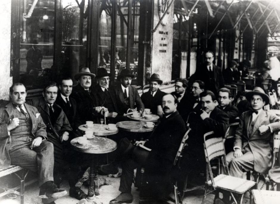 Tertulia de los intelectuales exiliados en el café de la Rotonde de Parí­s [CMU, Universidad de Salamanca]