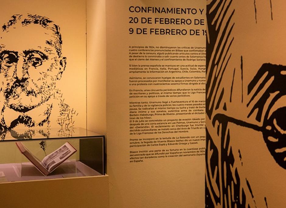 Montaje de la exposición "Unamuno y la política. De la pluma a la palabra"