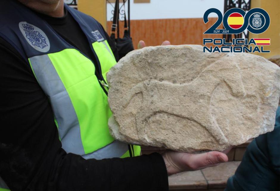 Una de las piezas recuperadas por la policía en Granada