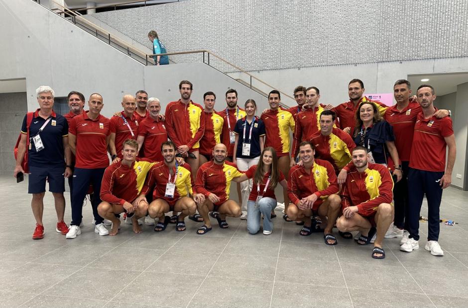 La Princesa de Asturias y su hermana, como la Selección Española de Waterpolo