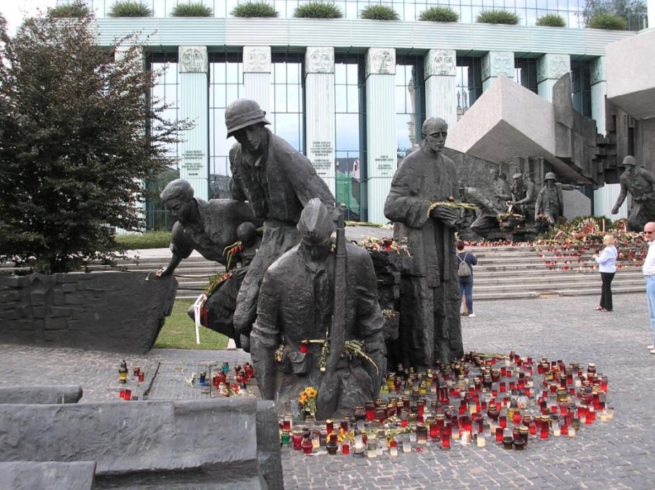 Monumento al alzamiento de Varsovia