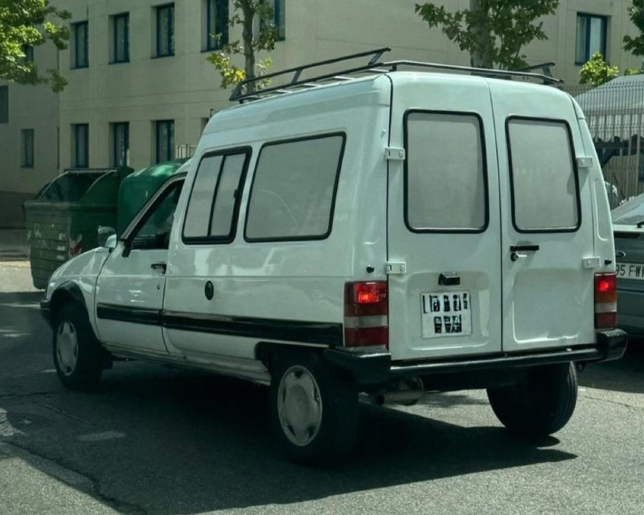 En redes sociales ya s epueden ver coches hechos históricos para entrar a la ciudad