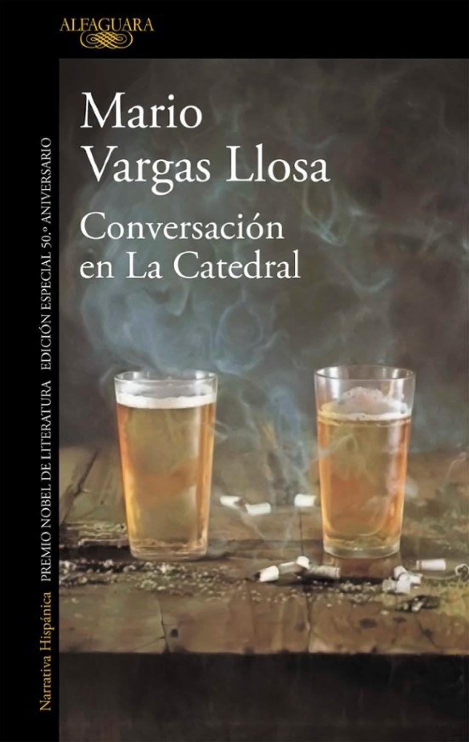 “¿En qué momento se había jodido el Perú?”. Vargas Llosa había dado con una frase que como “el lugar de la Mancha” del Quijote de Cervantes o el “muchos años después, frente al pelotón de fusilamiento, el coronel Aureliano Buendía había de recordar aquella tarde remota en que su padre lo llevó a conocer el hielo”, de los Cien años de soledad de García Márquez, estaba llamada a convertirse en un icono de la literatura en español. La dictadura del general Manuel A. Odría y la represión a la que somete a Perú es el tema de esta novela.