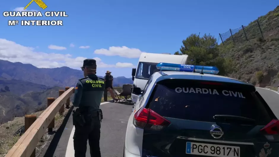 Loa agentes pueden detenerlas, pero no registrarlas