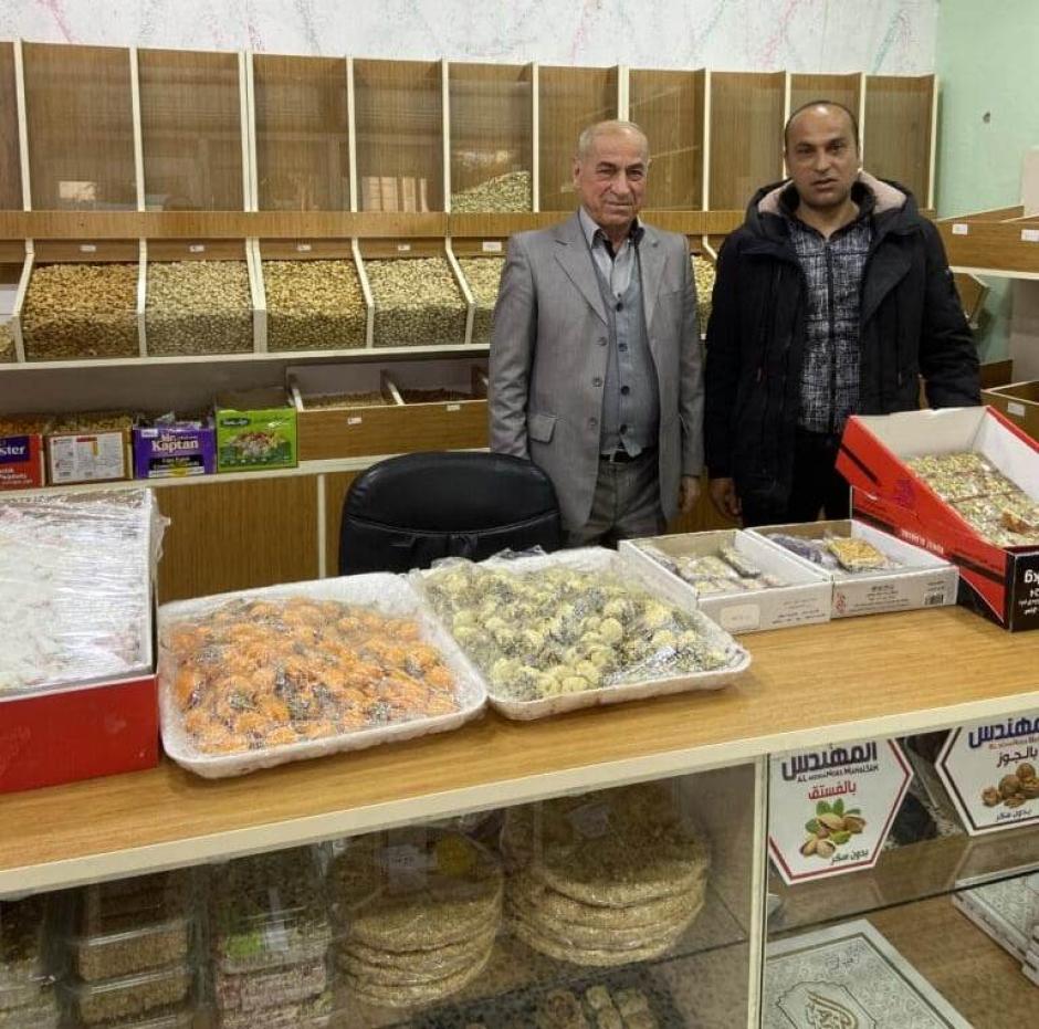 Tienda de dulces en Karamlesh, Irak, financiada por la organización Nasarean