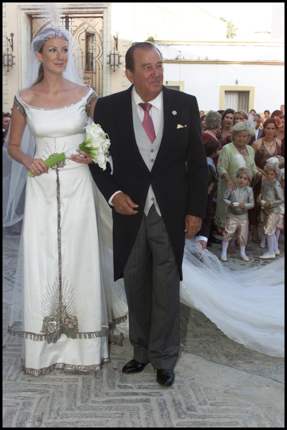 EL GANADERO Y REJONEADOR FERMIN BOHORQUEZ DURANTE LA BODA DE SU HIJA SOL BOHORQUEZ DOMECQ Y BORJA DOMECQ  CR/FG / ©KORPA
22/06/03
JEREZ DE LA FRONTERA