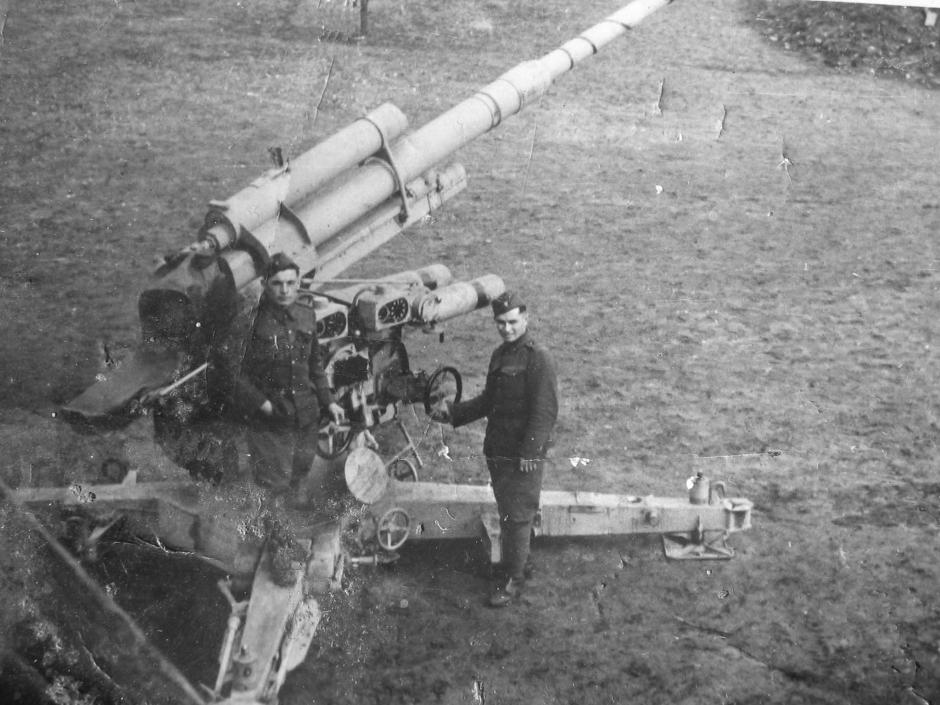 Cañón de 88 mm tomado por la resistencia eslovaca