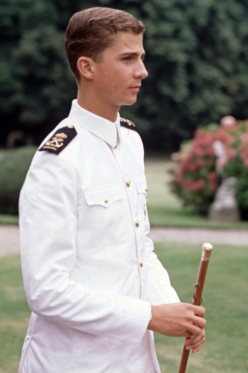 El príncipe Felipe de Borbón durante su instrucción en la Escuela Naval Militar de Marín , Pontevedra
años 1986