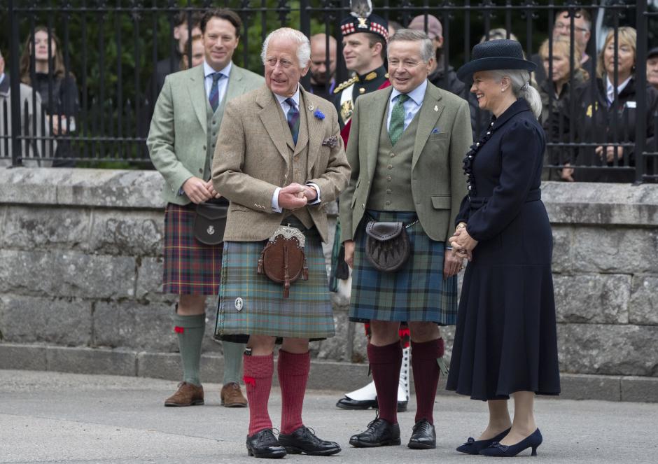 El Rey Carlos III, en Escocia