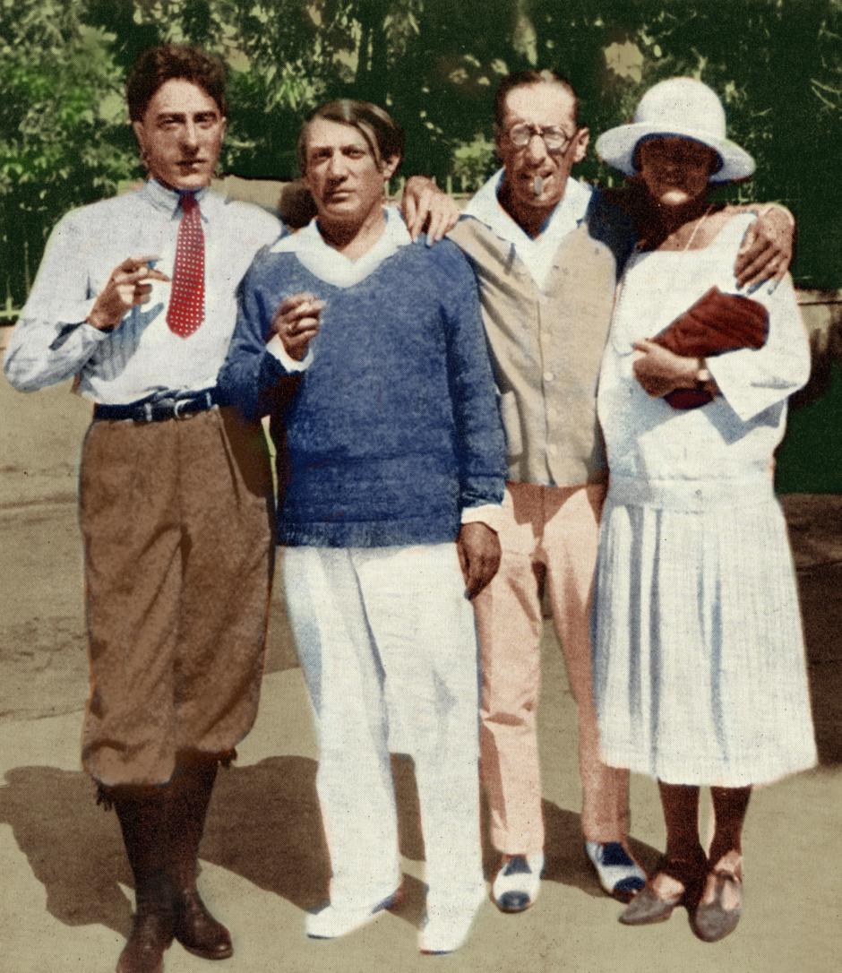 Jean Cocteau, Pablo Picasso, Igor Stravinsky y Olga Picasso en Antibes en 1926