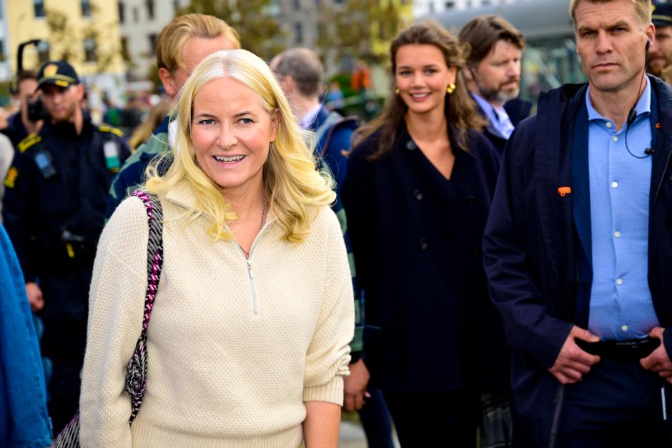 Point de Vue Out
Mandatory Credit: Photo by Shutterstock (14679943j)
Crown Princess Mette-Marit attending a trip on a boat from Alesund to Geiranger for the wedding of the Norwegian Princess and the American at Hotel Union in Geiranger, Norway.
Wedding Princess Martha Louise and Durek Verrett, Boattrip, Alesund, Norway - 30 Aug 2024 *** Local Caption *** .